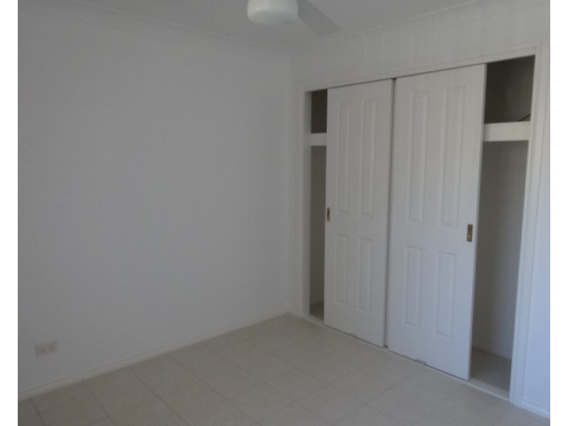 2/8C Sheddon Street, Cessnock NSW 2325