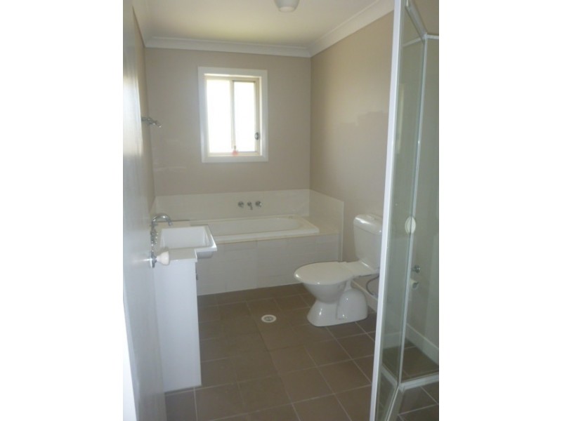 4/28B Garland Road, Cessnock NSW 2325