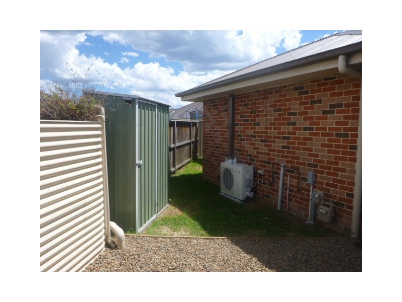 4/28B Garland Road, Cessnock NSW 2325