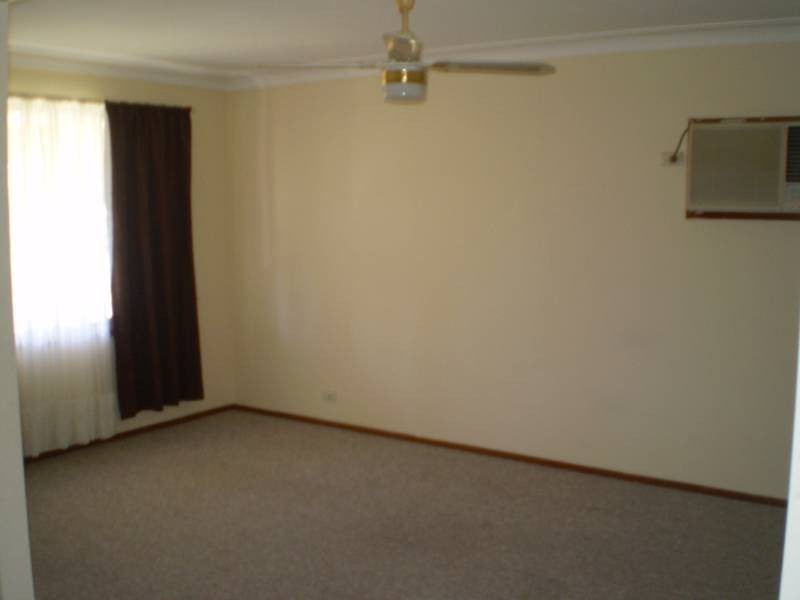 5 Wallace Place, Cessnock NSW 2325