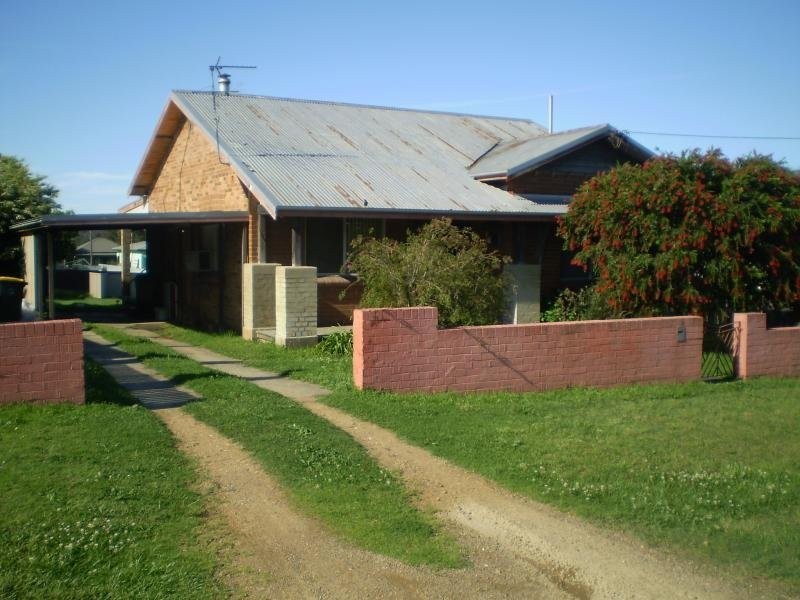 114 Rawson Street, Aberdare NSW 2325