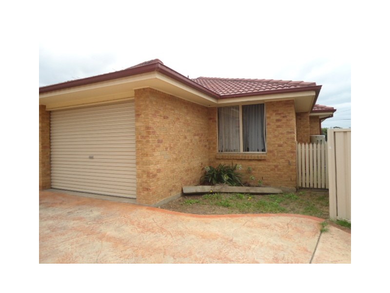 1/4 Sports Ave, Cessnock NSW 2325