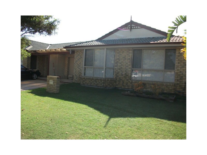 3/5 Ferguson St, Cessnock NSW 2325