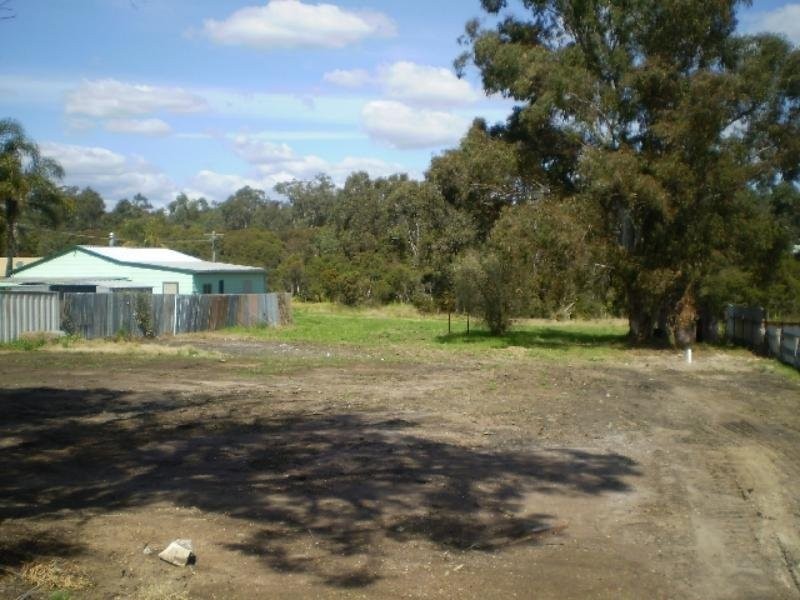 13 Long Street, Cessnock NSW 2325