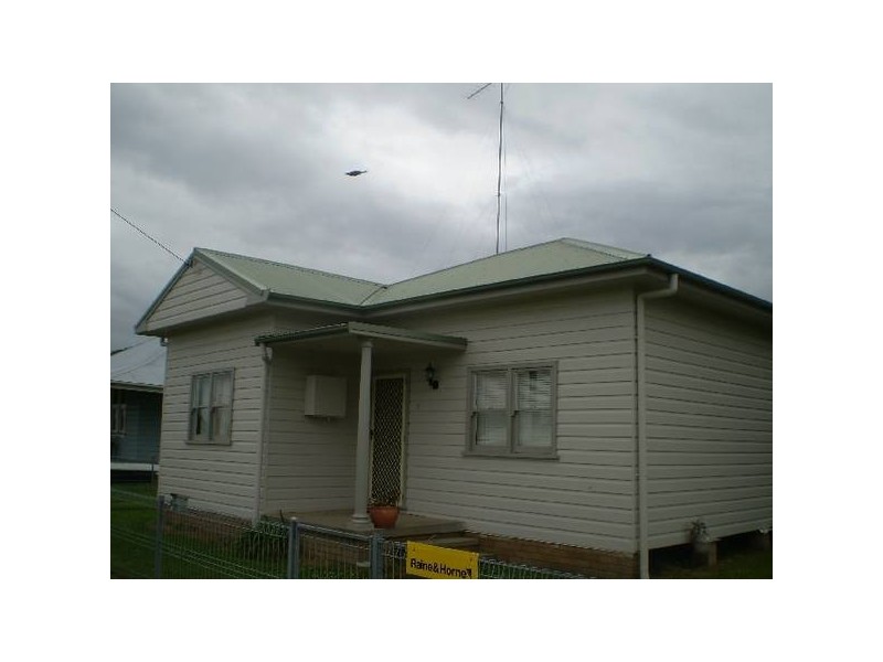 7 Third St, Cessnock NSW 2325