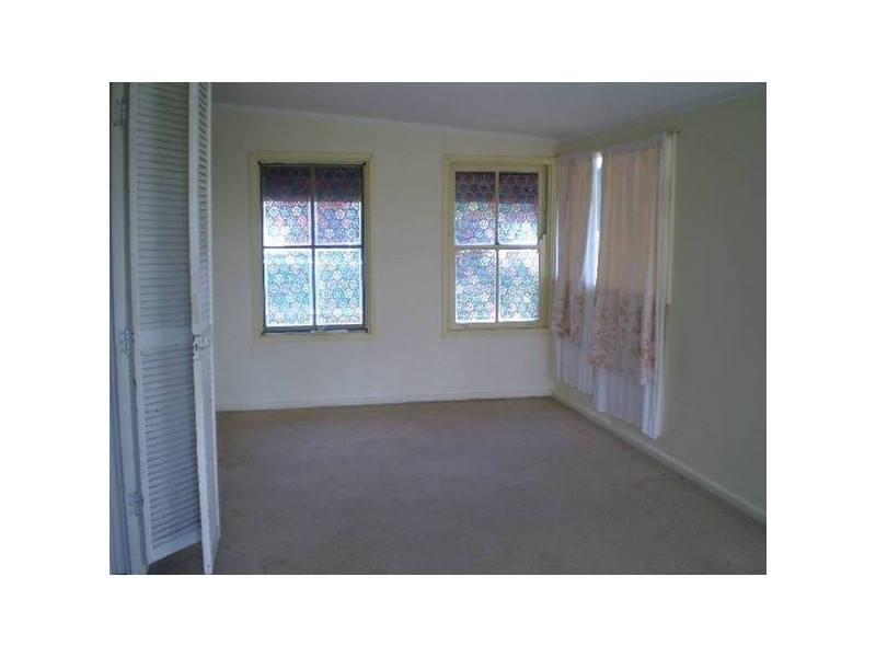 24 Macquarie Ave, Cessnock NSW 2325