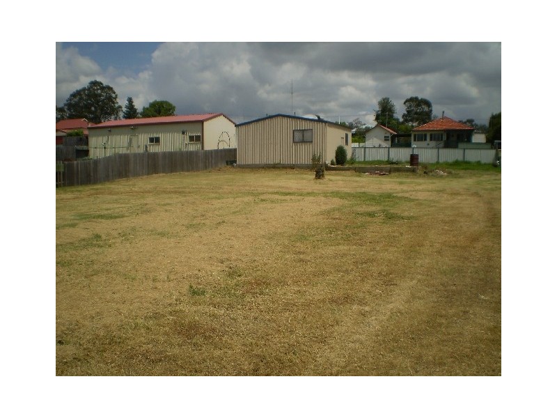 10 Dunlop St, Kearsley NSW 2325