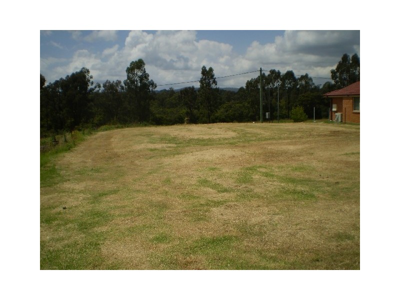 10 Dunlop St, Kearsley NSW 2325