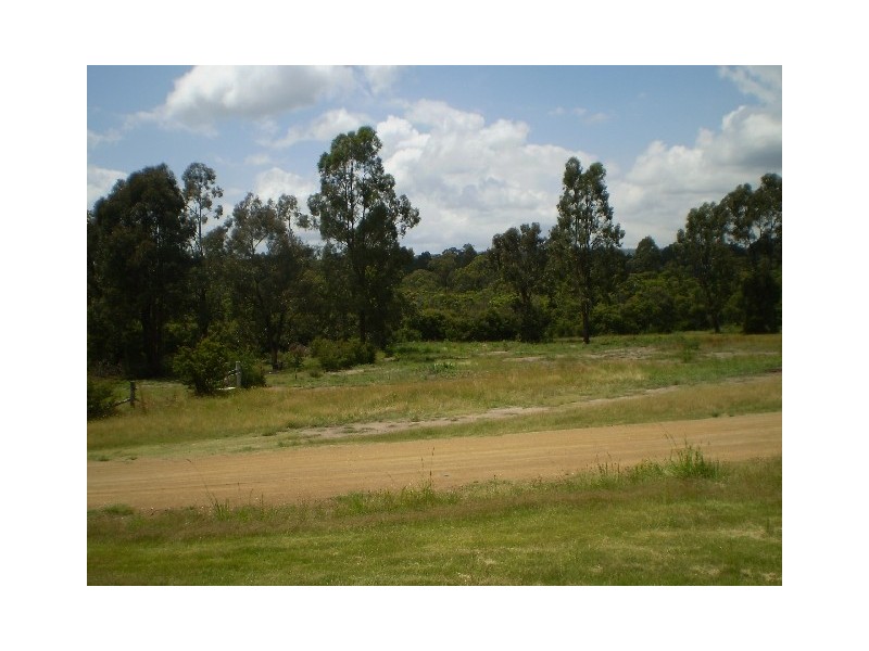 10 Dunlop St, Kearsley NSW 2325