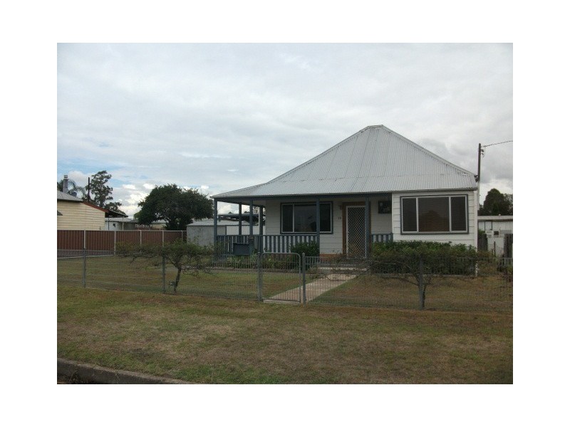 29 Edgeworth St, Cessnock NSW 2325