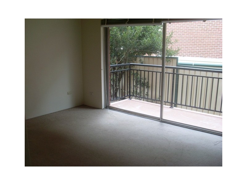 2/12 Mons Avenue, West Ryde NSW 2114