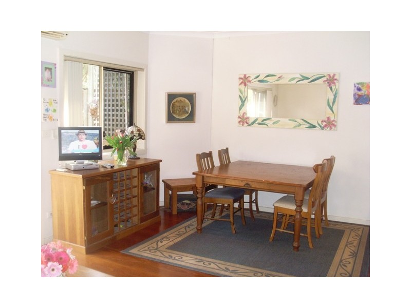 4/24 Irvine Crescent, Ryde NSW 2112