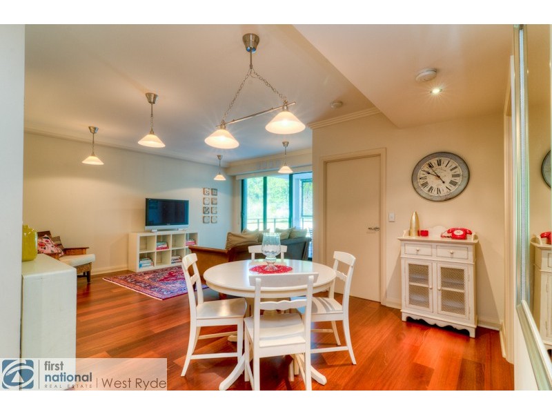 5/9 Bay Drive, Meadowbank NSW 2114