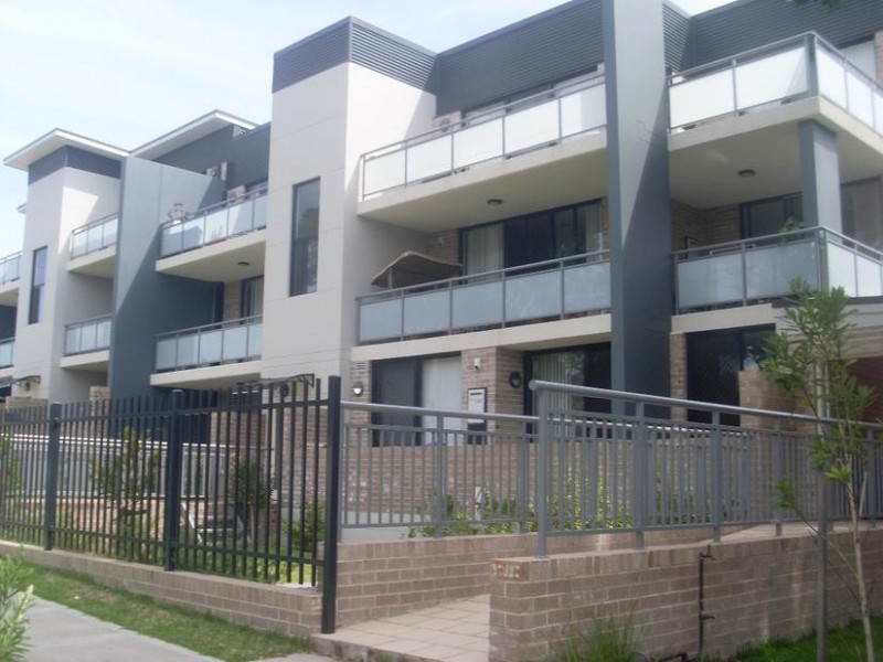 8/57-61 The Esplanade, Guildford NSW 2161