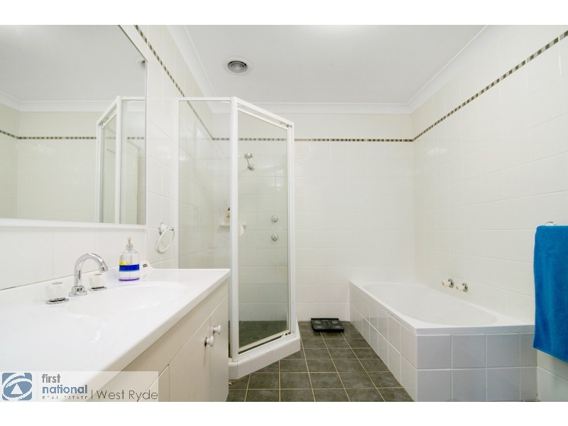 1/2 Jeanette Street, East Ryde NSW 2113