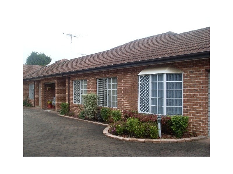 2/12 Deakin Street, West Ryde NSW 2114