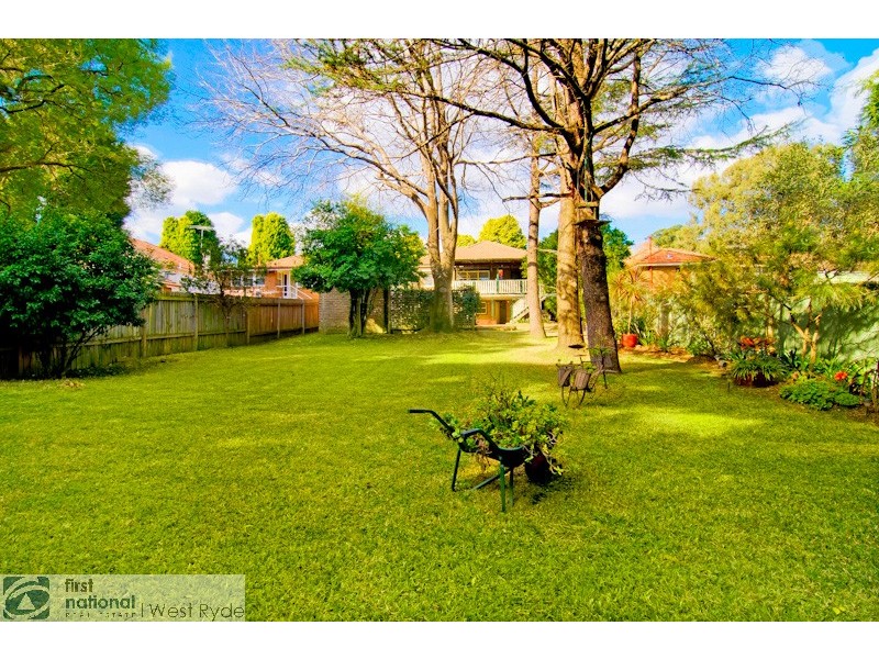 8 Shaftsbury Road, West Ryde NSW 2114