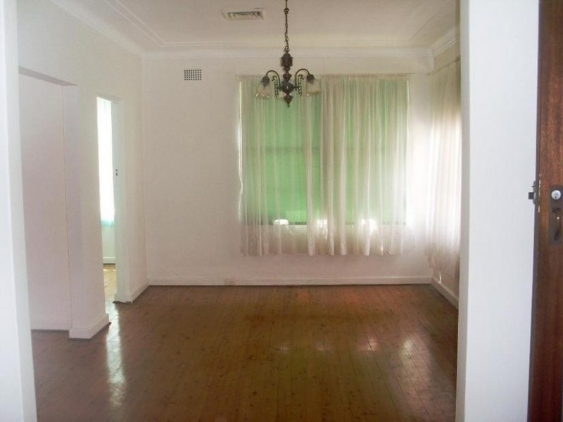 12 Ronald Ave, Ryde NSW 2112