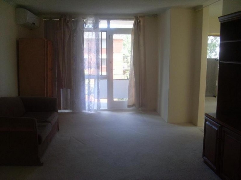 8/4 Riverview Street, West Ryde NSW 2114