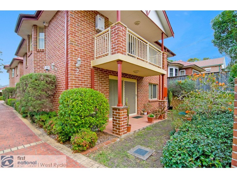 1/2 Simla Road, Denistone NSW 2114