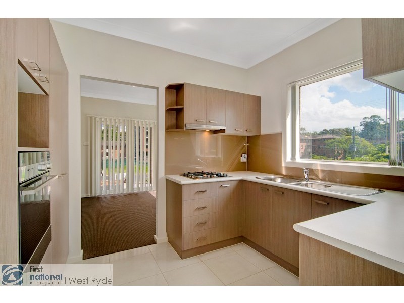 33 Moffatts Drive, Dundas Valley NSW 2117