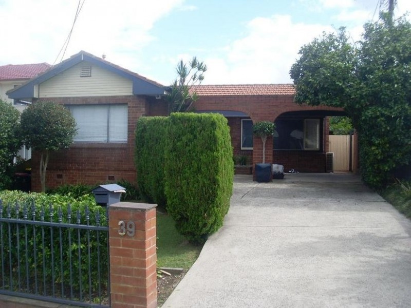 39 Glenayr Avenue, Denistone West NSW 2114