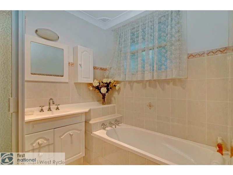 1 Moncrieff Drive, East Ryde NSW 2113