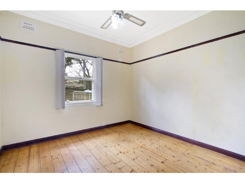 26 Elizabeth Crescent, Northmead NSW 2152