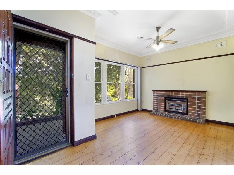 26 Elizabeth Crescent, Northmead NSW 2152