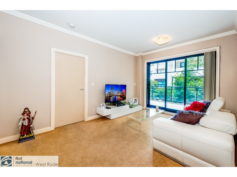 16/141 Bowden Street, Meadowbank NSW 2114