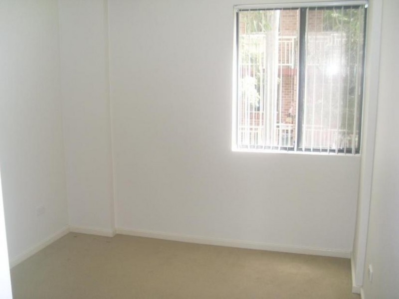 8/57-61 The Esplanade, Guildford NSW 2161