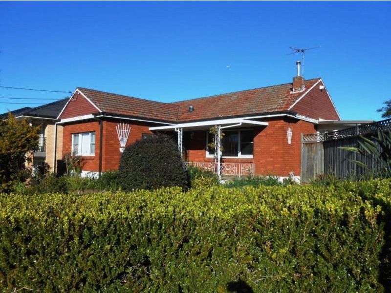 18 Hughes Avenue, Ermington NSW 2115