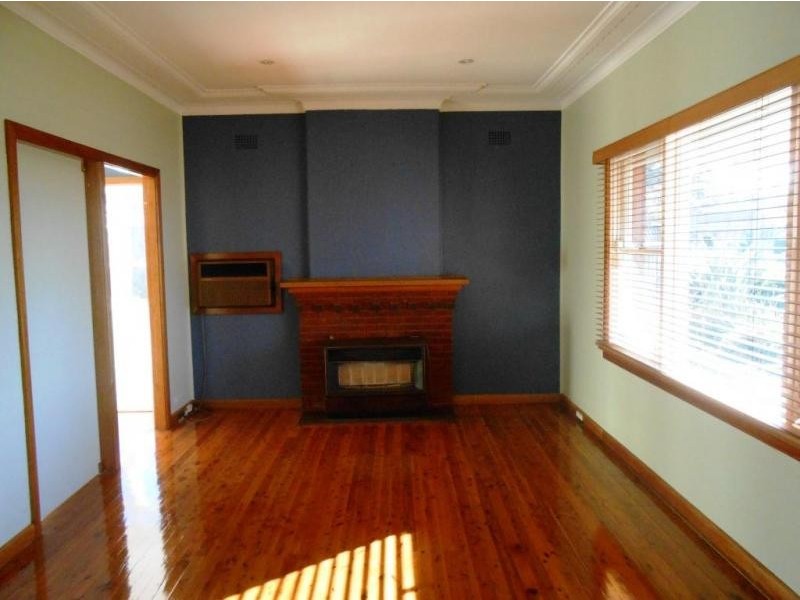 18 Hughes Avenue, Ermington NSW 2115