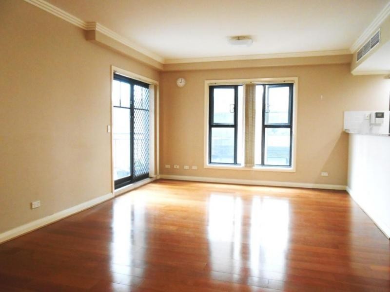 8/143 Bowden Street, Meadowbank NSW 2114