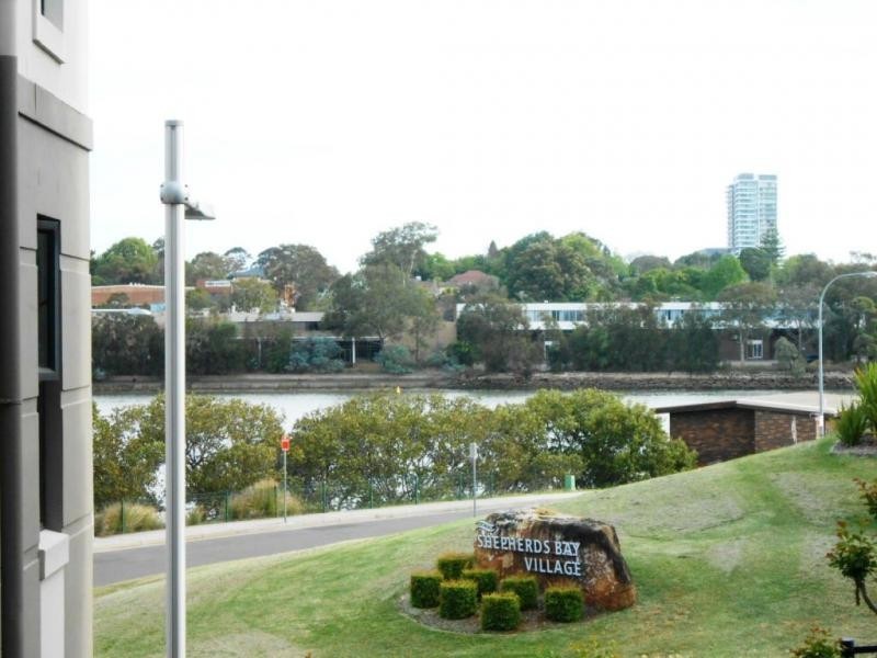 8/143 Bowden Street, Meadowbank NSW 2114