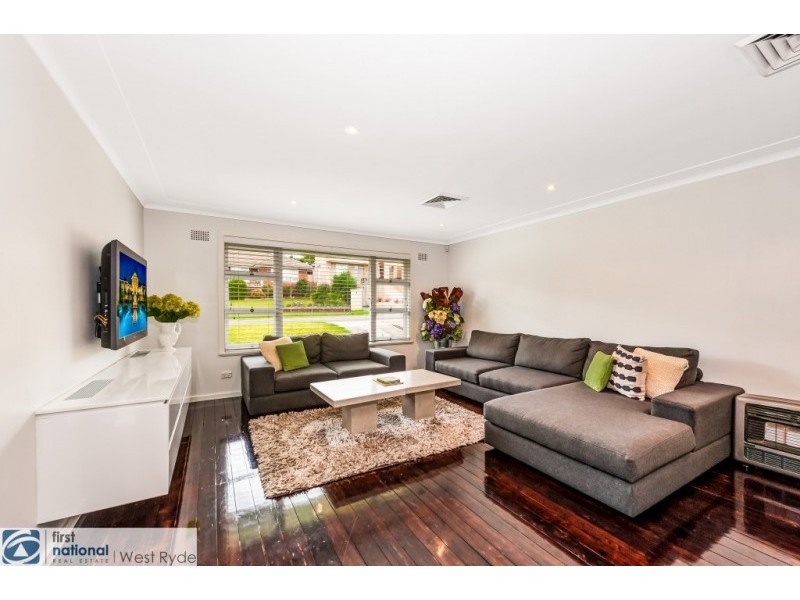28 Niblick Crescent, Oatlands NSW 2117