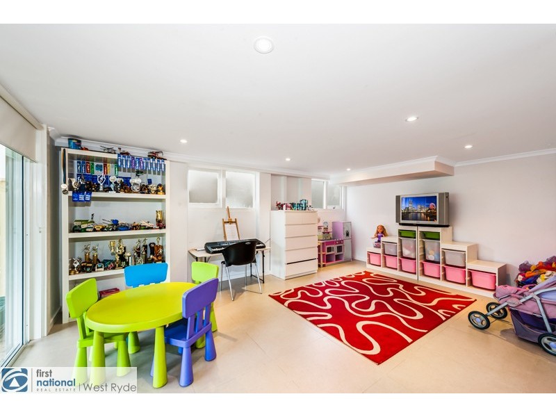 28 Niblick Crescent, Oatlands NSW 2117