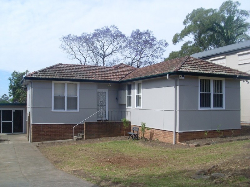 8 Woodward Street, Ermington NSW 2115