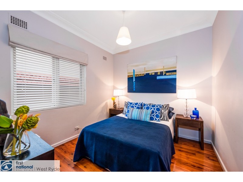 39 Glenayr Avenue, Denistone West NSW 2114