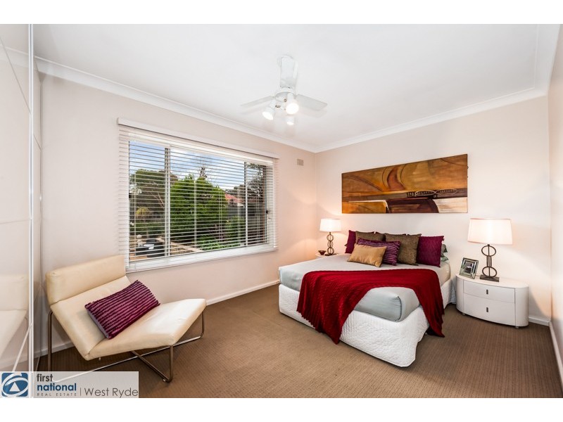 39 Glenayr Avenue, Denistone West NSW 2114
