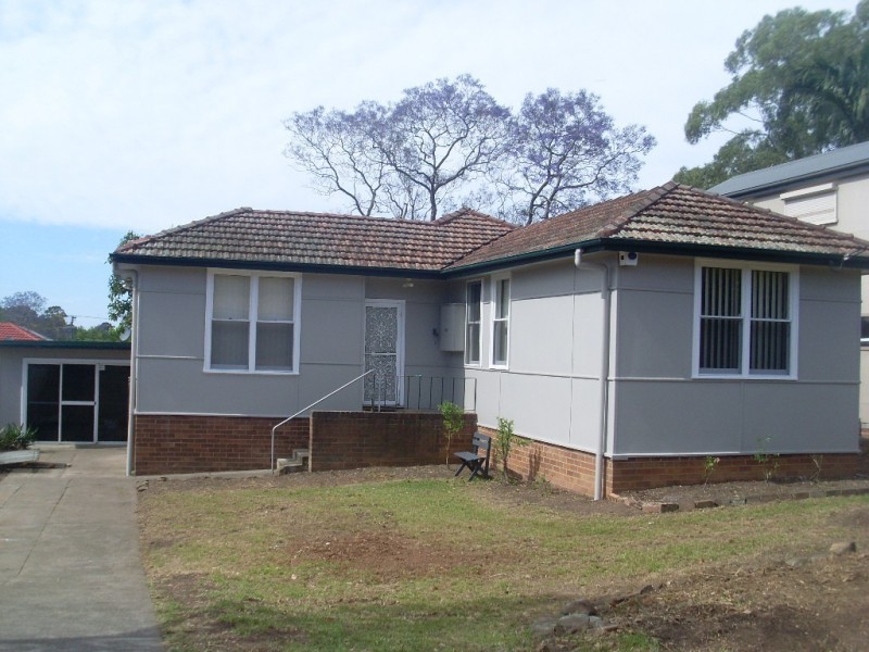 8 Woodward Street, Ermington NSW 2115