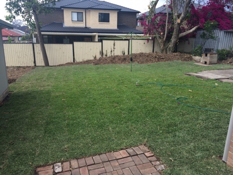 8 Woodward Street, Ermington NSW 2115