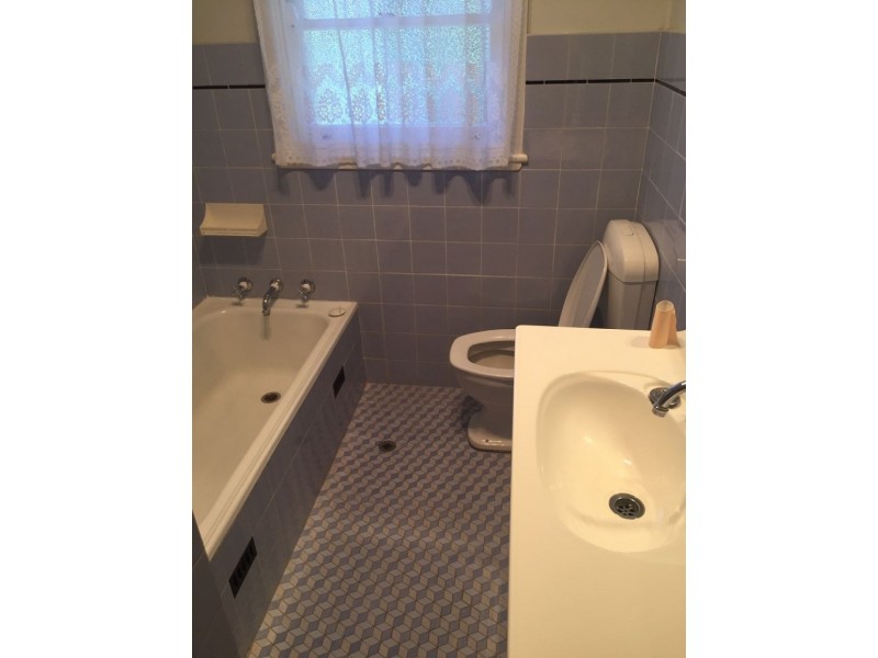 2 Gibbons Street, Oatlands NSW 2117