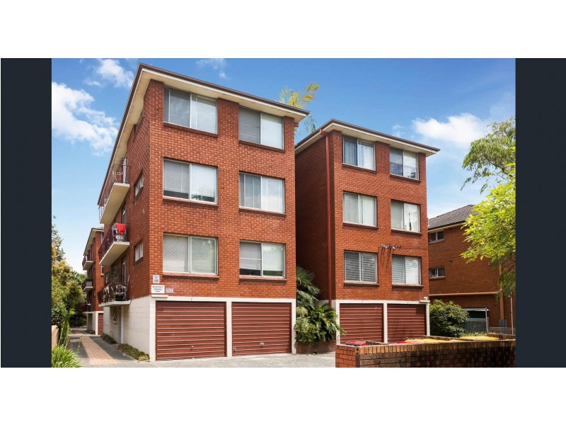 17/10 Bank Street, Meadowbank NSW 2114