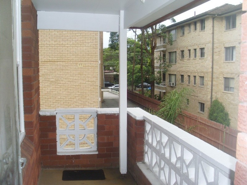 8/6 Riverview Street, West Ryde NSW 2114