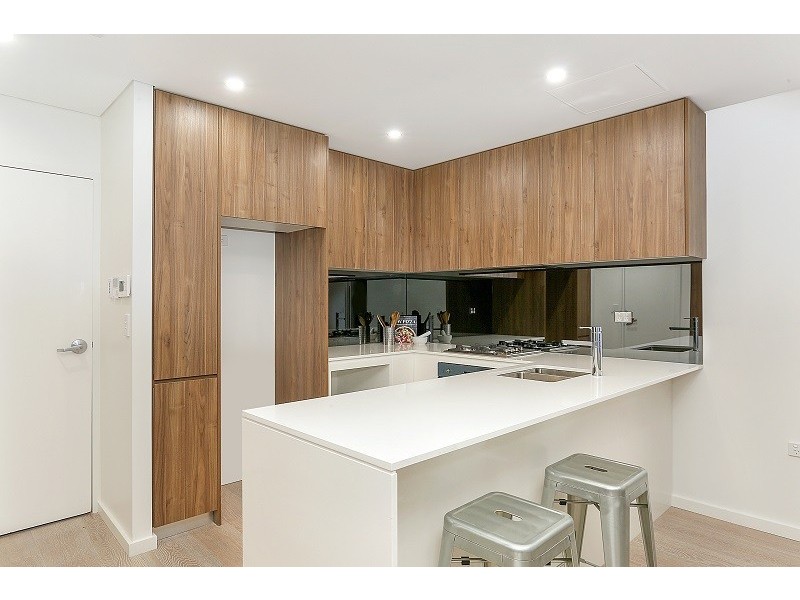 //7-15 McGill Street, Lewisham NSW 2049