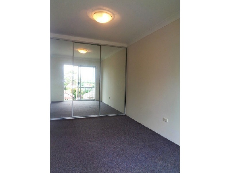 4/12 Ross Street, Gladesville NSW 2111