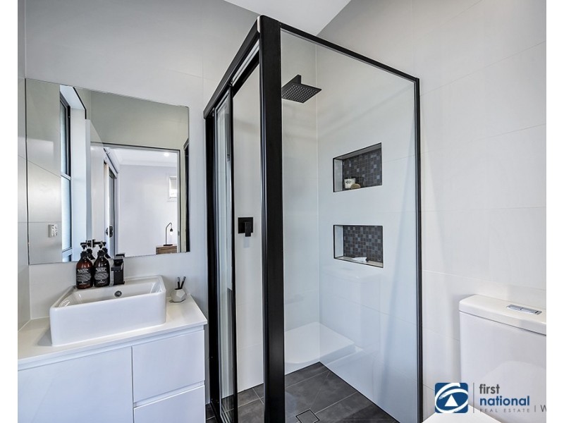 8A Hemsworth Avenue, Northmead NSW 2152