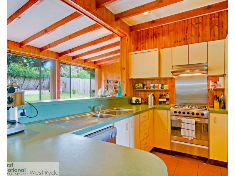 3 Manning Parade, Dundas Valley NSW 2117