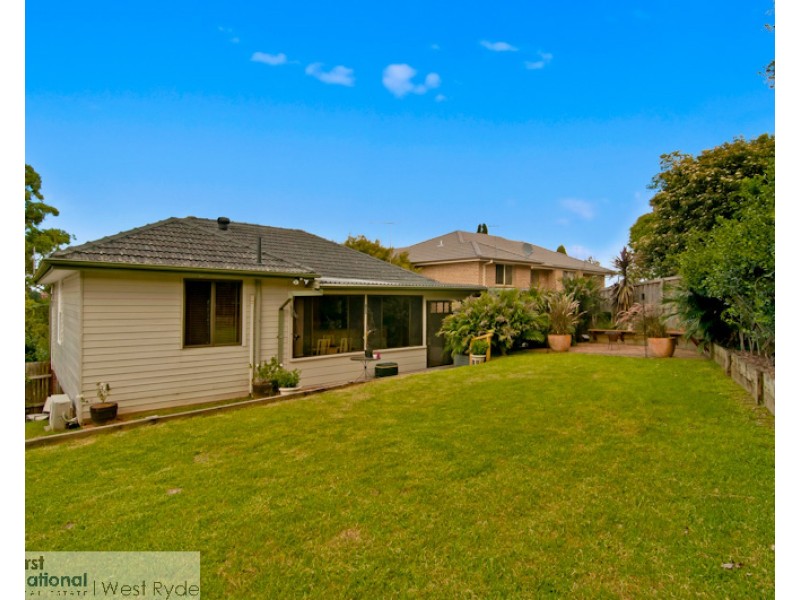 3 Manning Parade, Dundas Valley NSW 2117